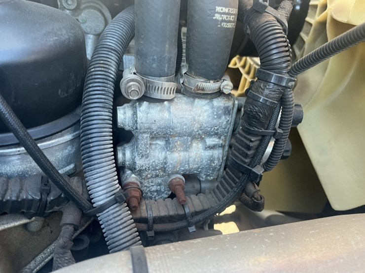 #1249-•-2011-navistar-7600-sba-6x4-2010-mixer-truck-image-29