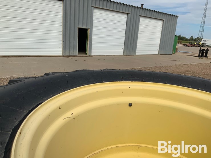 yield-master-30.5l-32-tires-&-rims-image-19