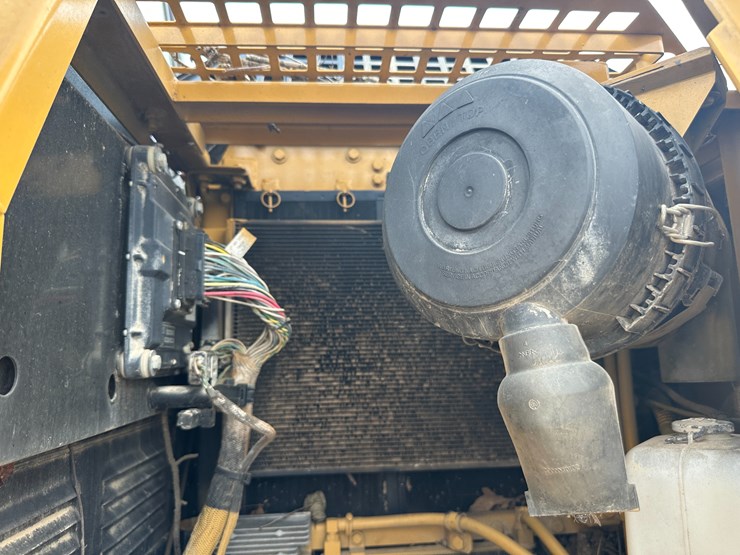 caterpillar-311fl-image-47