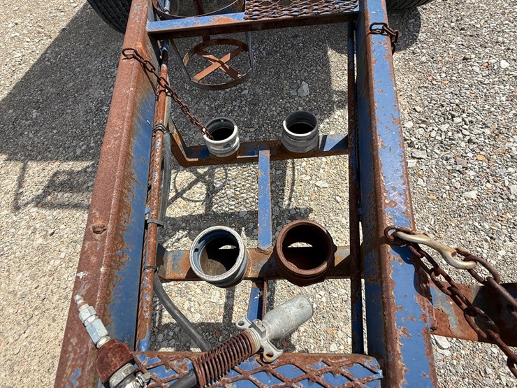 #9657-•-1996-weld-it-s/a-5400gal-fuel-trailer-1w9t23269tl010011-inv#:-9657-image-37