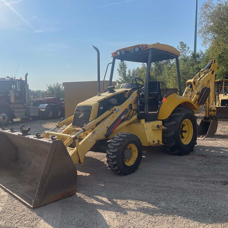 2002 NEW HOLLAND LB75B