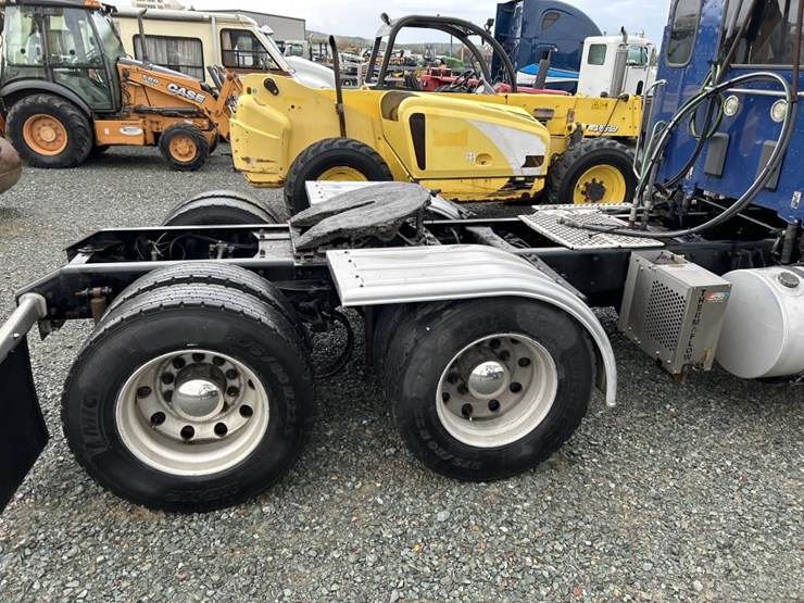 2018-kenworth-t680-image-11