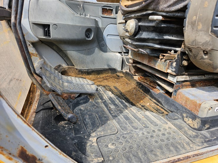 2000-deere-160-lc-image-46