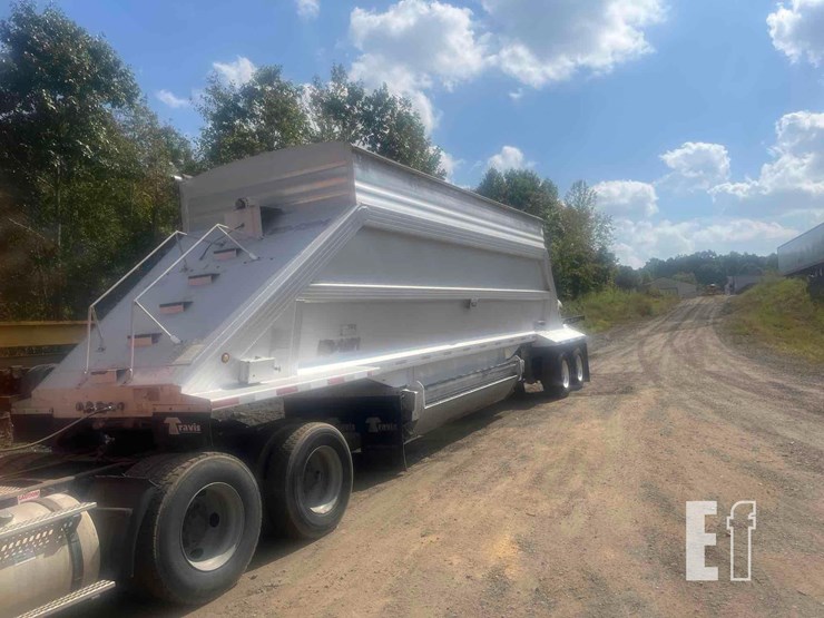 2013-travis-aluminum-bottom-dump-image-1