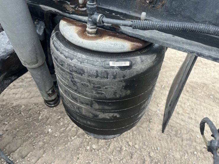 2020-kenworth-t680-image-88