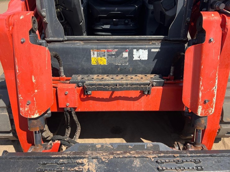 kubota-svl97-2-image-10