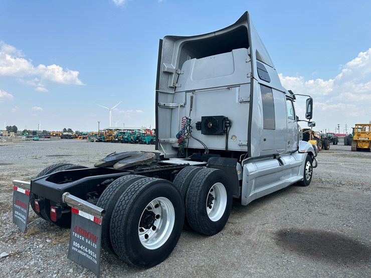 2018-western-star-5700-image-4