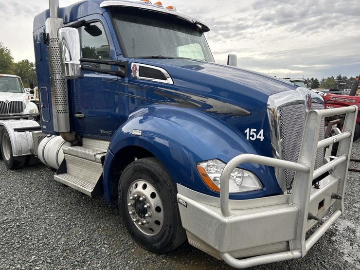 2018-kenworth-t680-image-10