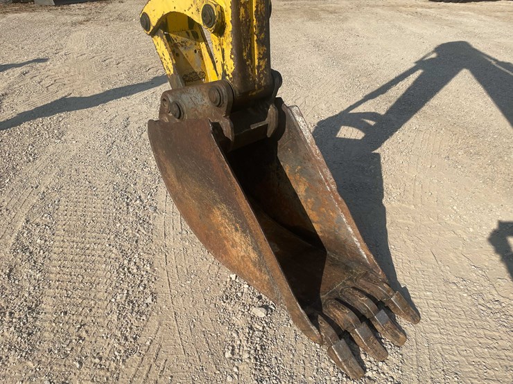 #13315-•-2003-lb110-backhoe-loader-image-44