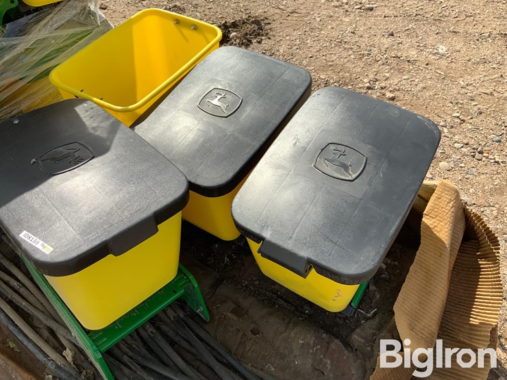 john-deere-planter-boxes-image-10