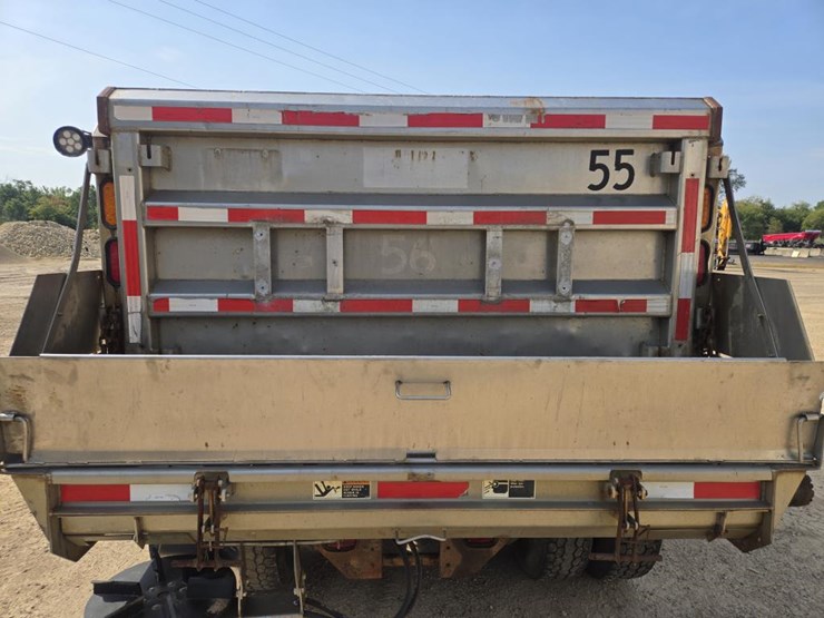 #1243-•-2002-international-6x4-dump-truck-image-11