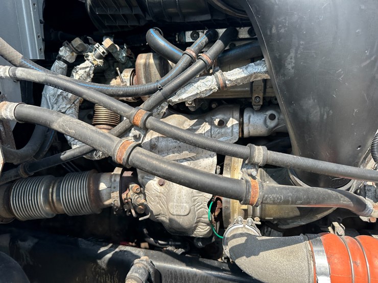 2018-western-star-5700-image-60