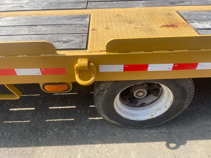 2000-custom-flatbed-image-21