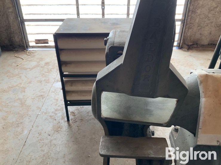 large-bench-grinder-image-16