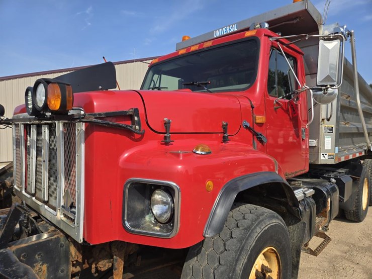 #1243-•-2002-international-6x4-dump-truck-image-6