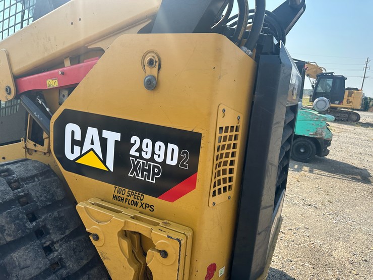 2018-caterpillar-299d2-xhp-image-22