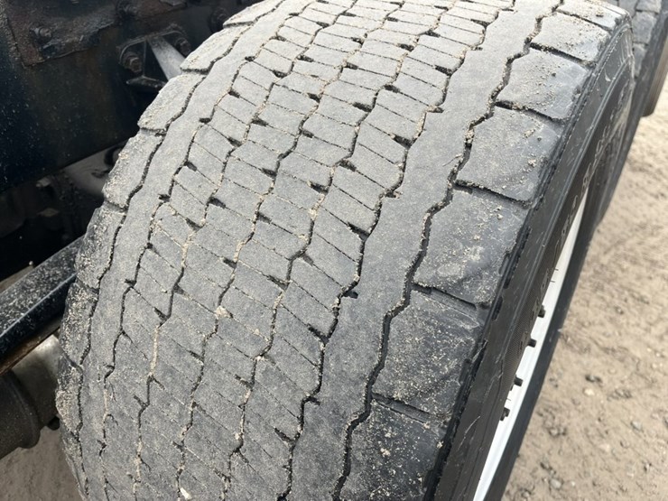 2020-kenworth-t680-image-148