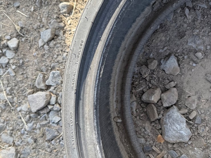 #2805-•-nexen-225/35r20-tire--inv#2805-inv#-2805-inv#:-2805-image-8