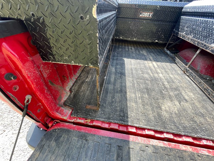 2015-gmc-sierra-2500hd-image-96
