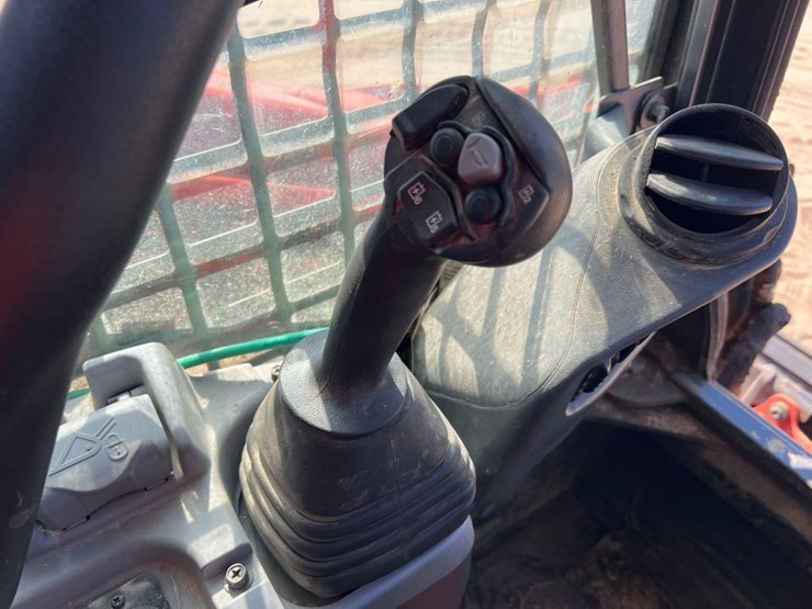 kubota-svl97-2-image-29
