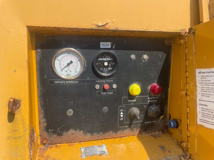 #13348-•-1992-atlas-corporation-tow-behind-compressor-image-61