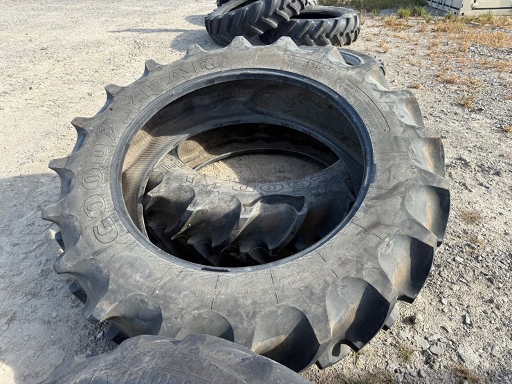 #9655-•-lot-of-(2)-goodyear-480/80r46-tire-inv#:-9655-image-5