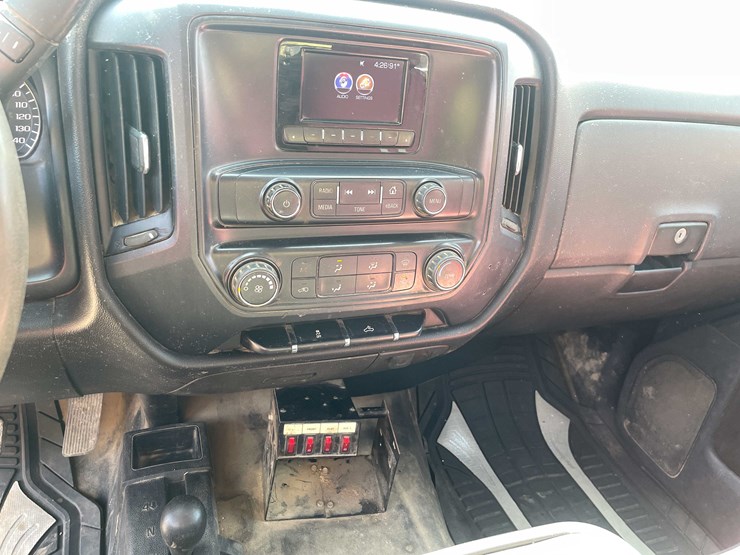 2015-gmc-sierra-2500hd-image-60