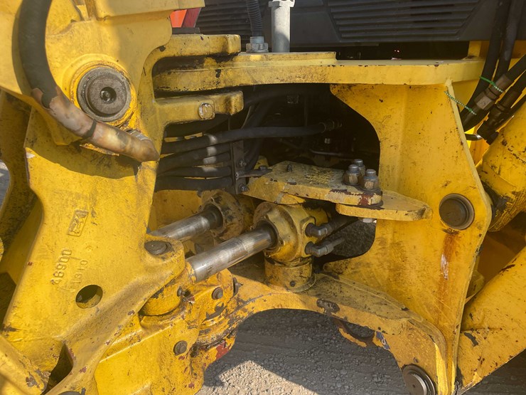 #13315-•-2003-lb110-backhoe-loader-image-38