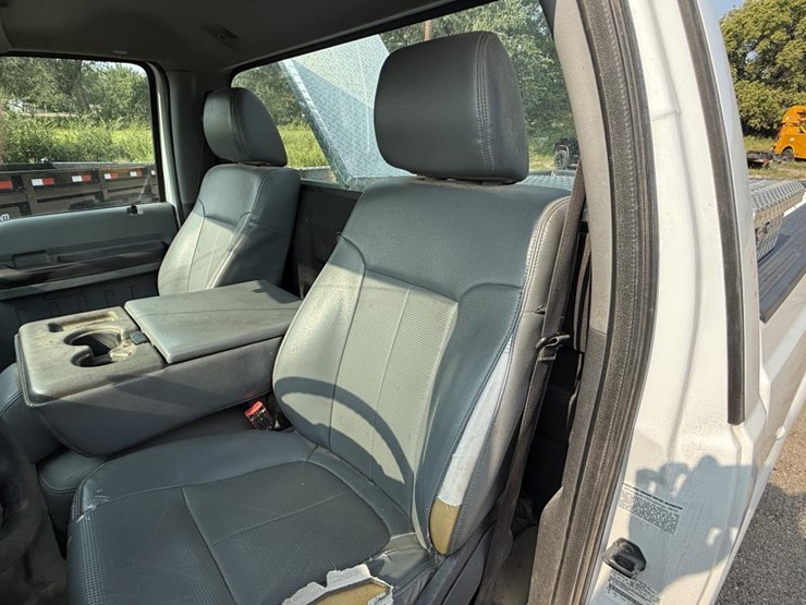 2013-ford-f350-image-52