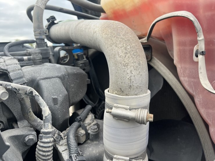 2020-kenworth-t680-image-37