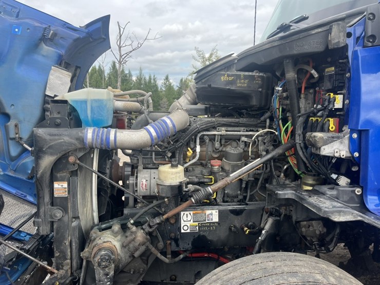 2020-kenworth-t680-image-9
