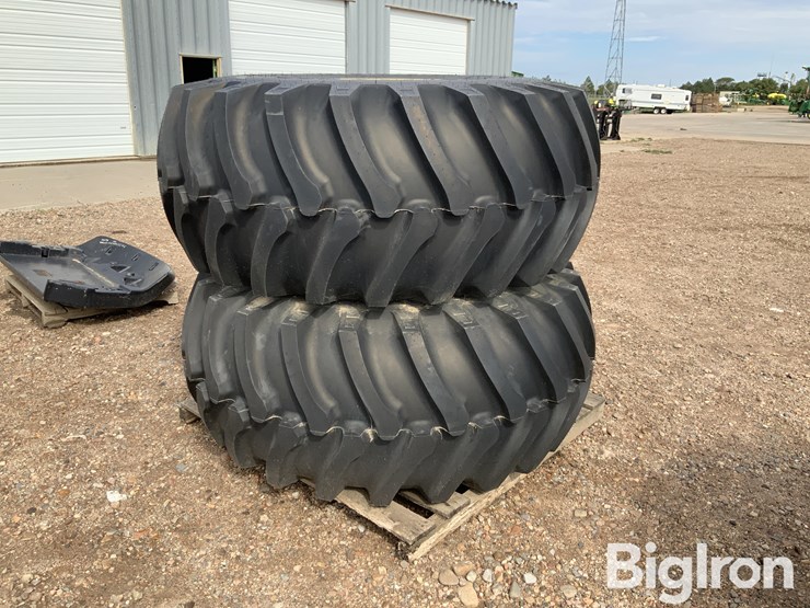 yield-master-30.5l-32-tires-&-rims-image-1