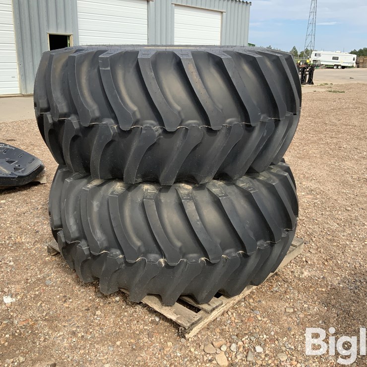 Yield Master 30.5L-32 Tires & Rims