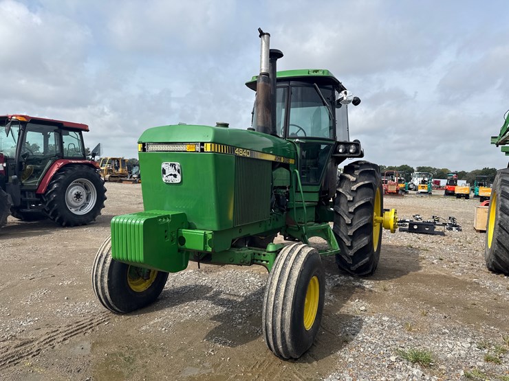 john-deere-4840-image-1
