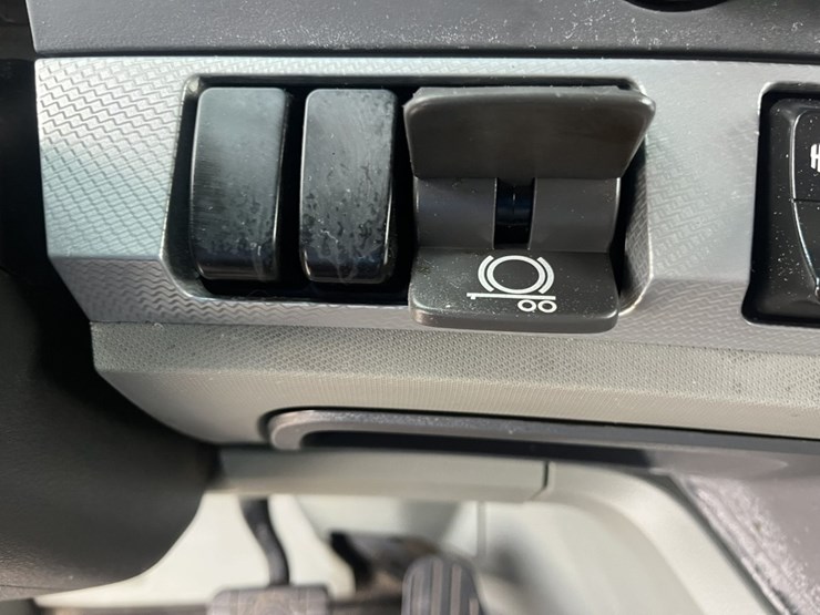 2020-kenworth-t680-image-122