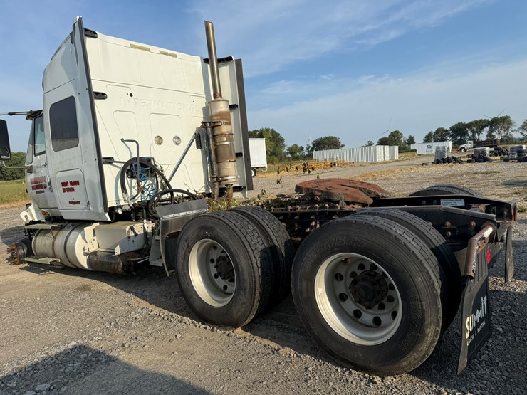 2012-international-prostar-image-6