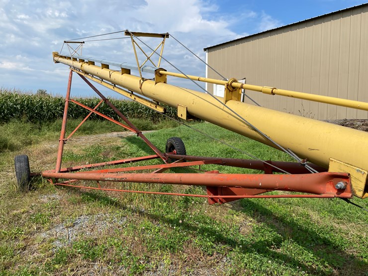 #7109-•-westfield-8"-pto-sd-driven-grain-auger-image-8