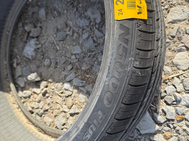 #2805-•-nexen-225/35r20-tire--inv#2805-inv#-2805-inv#:-2805-image-5