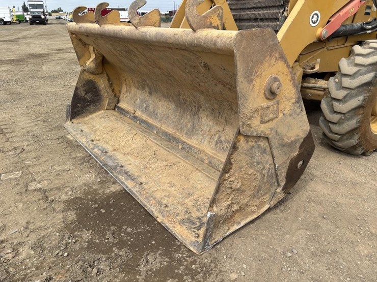 2013-caterpillar-420f-image-9