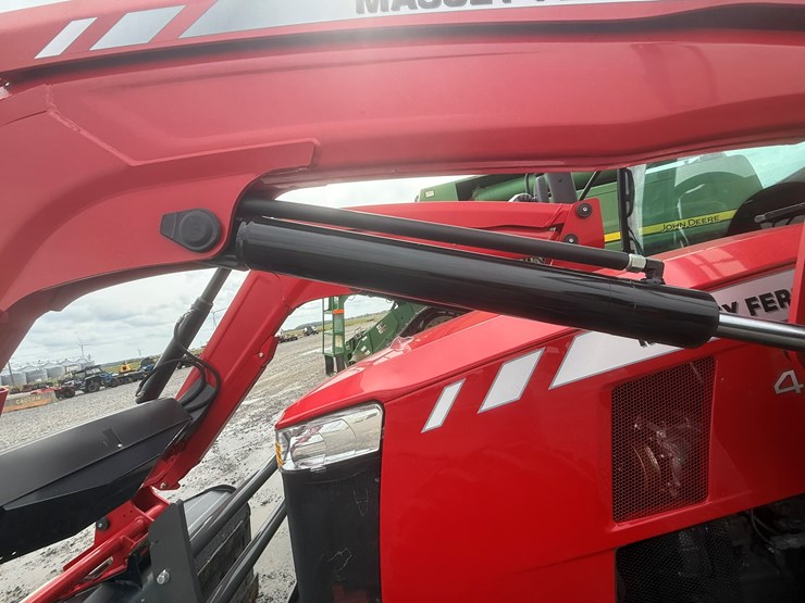 2022-massey-ferguson-4710-image-72