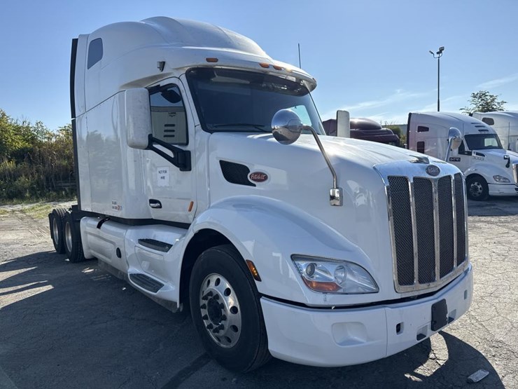 2020-peterbilt-579-image-7