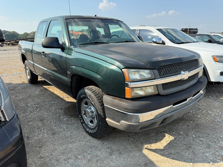 2003-chevrolet-silverado-image-3