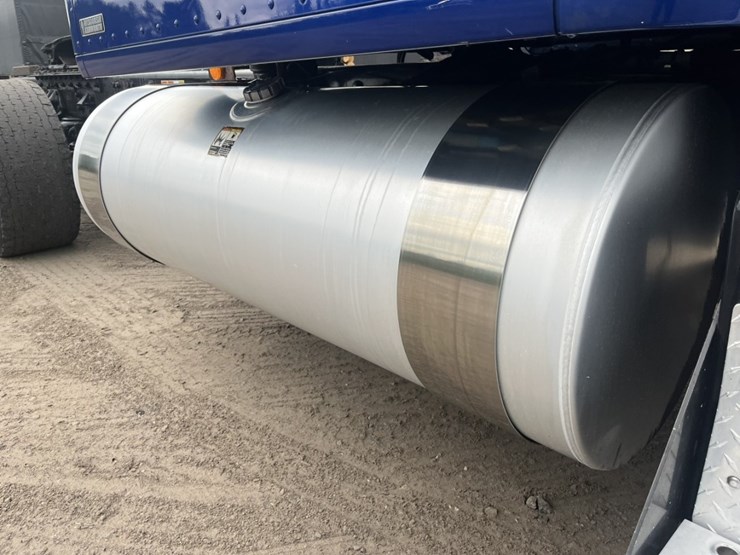 2020-kenworth-t680-image-109