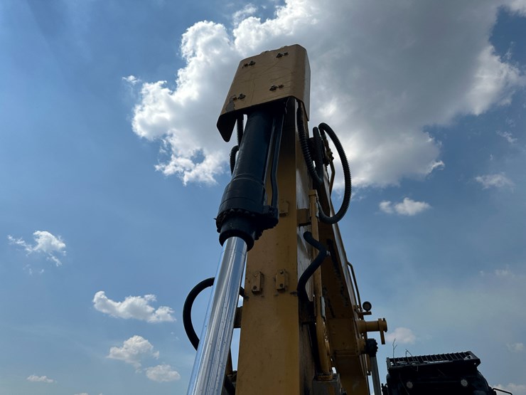 caterpillar-311fl-image-33