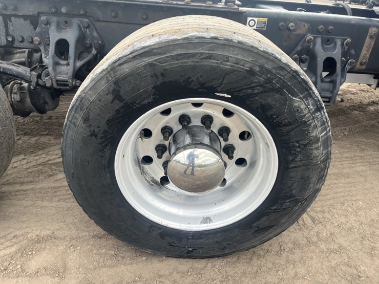 2020-kenworth-t680-image-147