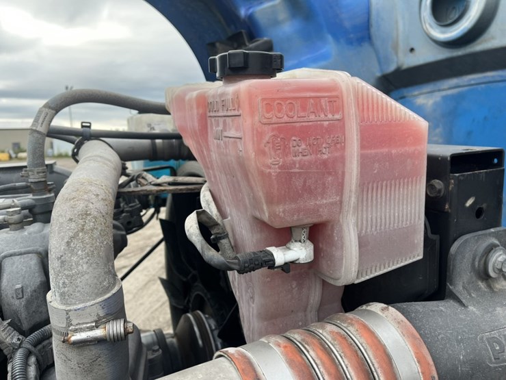 2020-kenworth-t680-image-41