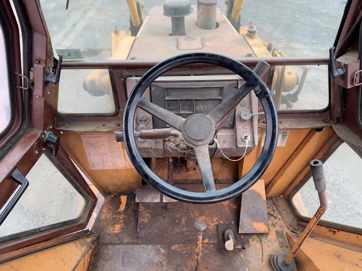 1984-case-580e-image-25