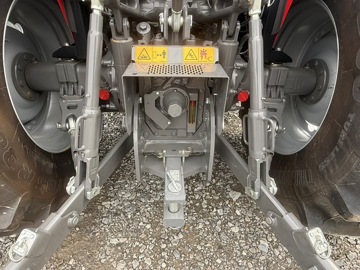 2022-massey-ferguson-4710-image-34