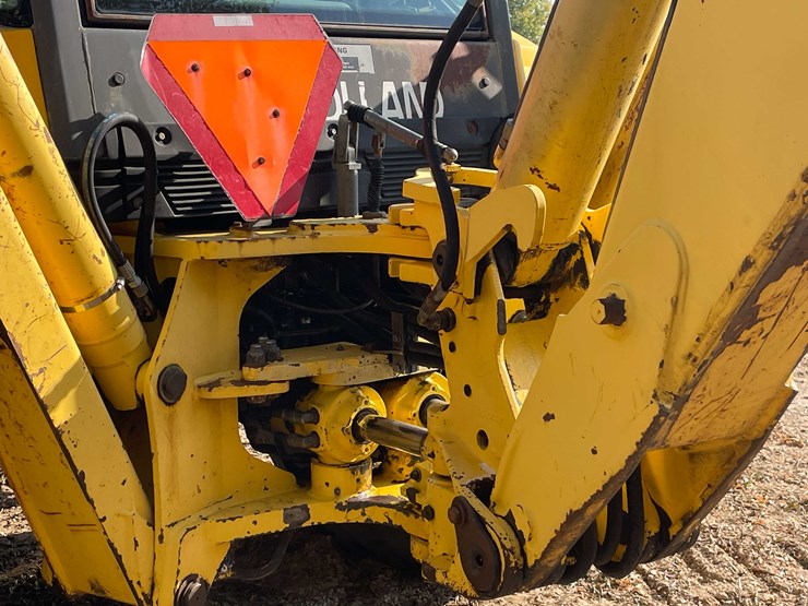 #13311-•-2001-new-holland-lb110e-backhoe-loader-image-29
