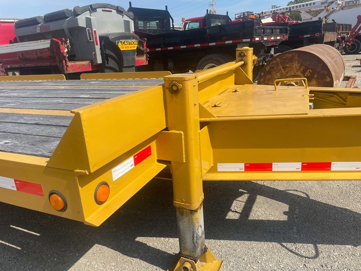 2000-custom-flatbed-image-56